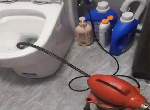 管道定期疏通养护有多重要?帮你省下高额维修费